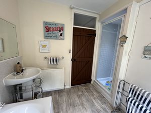 Photo 18- click for photo gallery